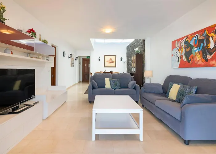 Del Ajache Grande Villa